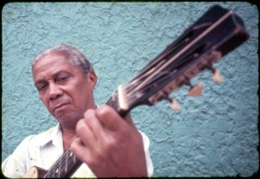 Um brinde a Nelson Cavaquinho: os 110 anos do sambista que ‘viveu em estado de poesia’