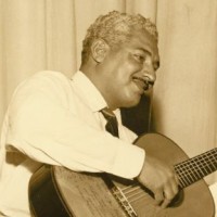 O violão praieiro e três sambas buliçosos: novidades de Caymmi há 80 anos