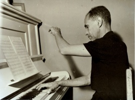 No céu, no mar, na terra... O samba que fez o Brasil todo cantar – menos Ary Barroso